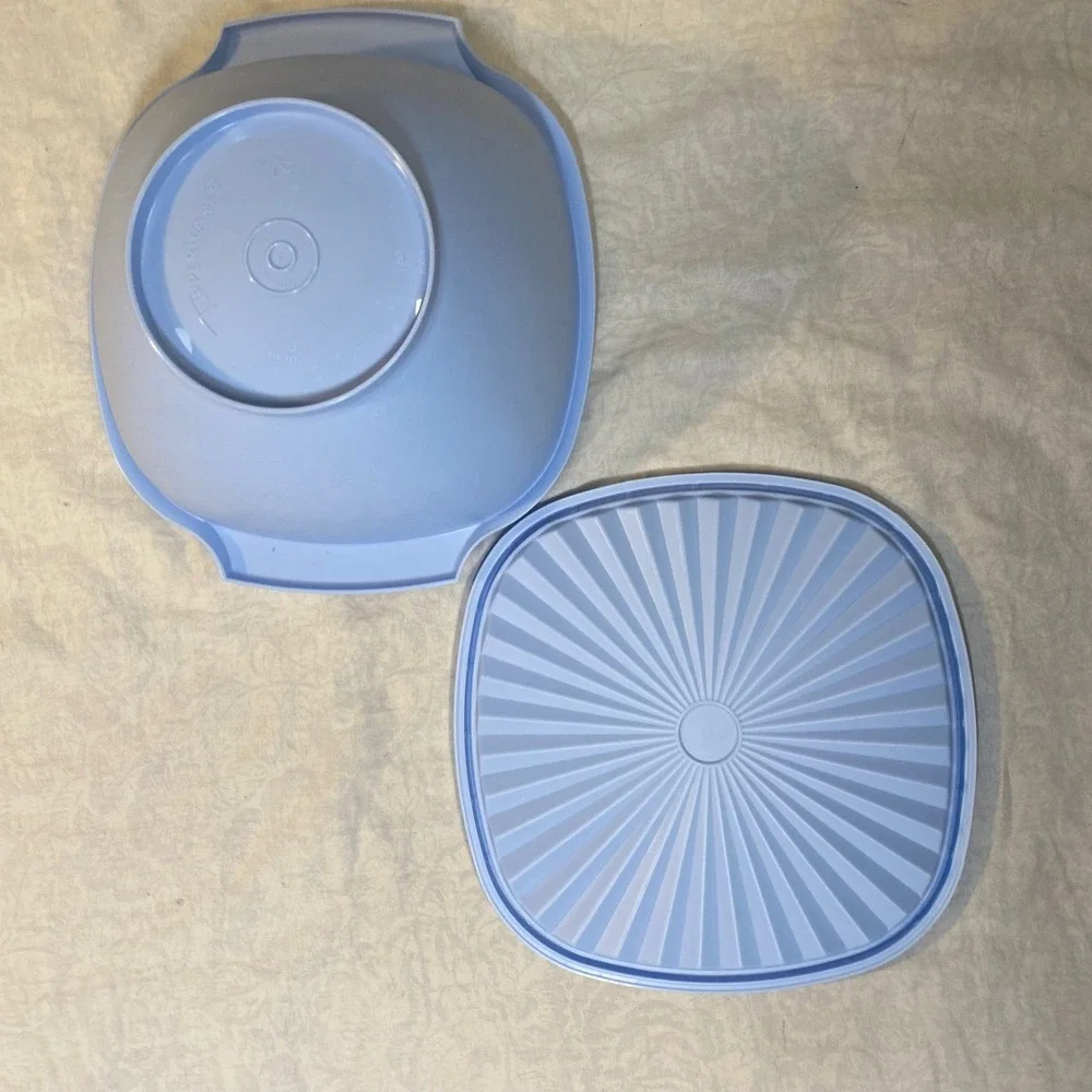Tupperware beautiful vintage